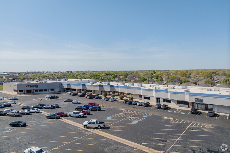 More Photos Of 1331 W Memorial Rd, Oklahoma City Office For Sale