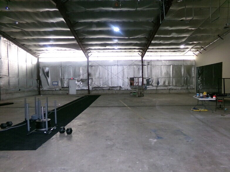 More Photos Of 4763 Drane Field Rd, Lakeland Warehouse For Lease