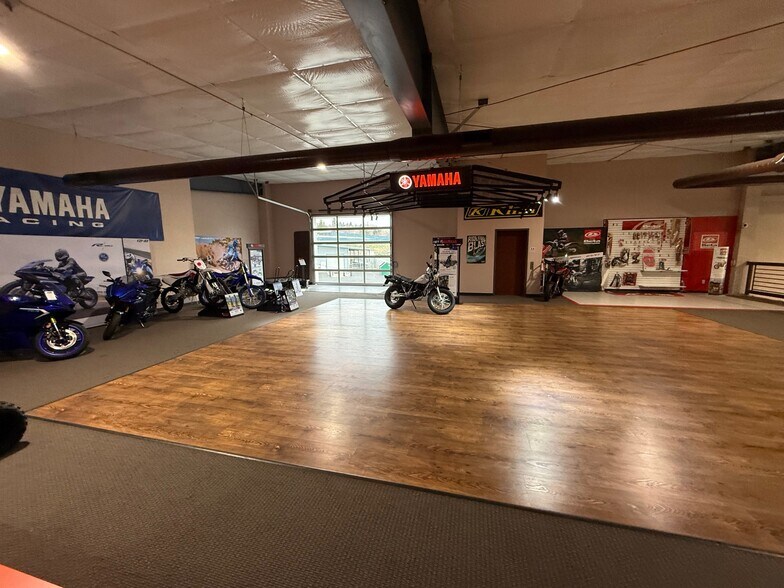 More Photos Of 3031 Gs Center Rd, Wenatchee General Retail For Sale