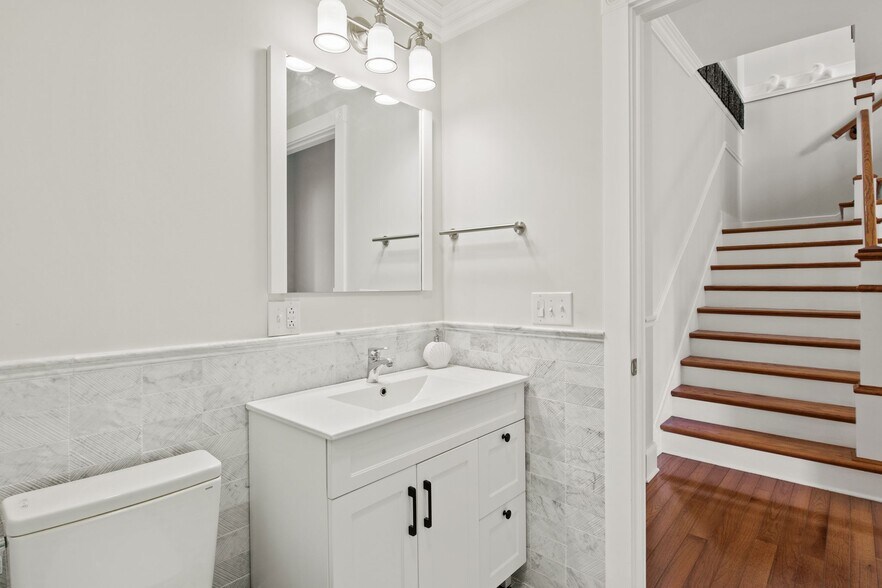 More Photos Of 114-116 E Main St, Penn Yan General Retail For Sale