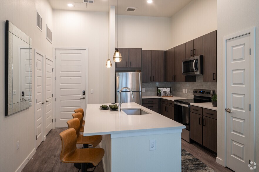 More Photos Of 2520 Wewatta Way, Denver Apartments For Lease