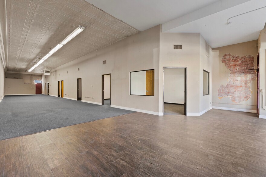 More Photos Of 940 E Main St, Santa Paula Storefront For Lease