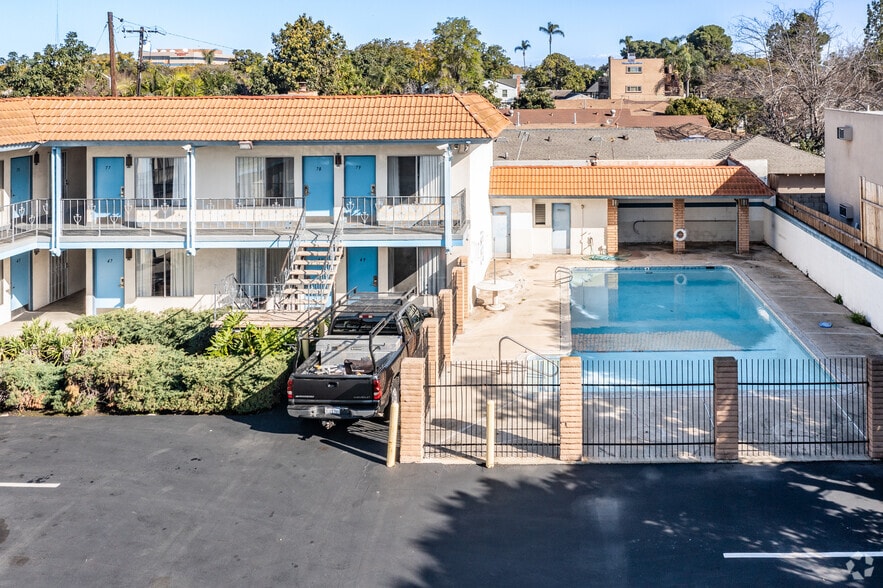 More Photos Of 1503 E 1st St, Santa Ana Hotel For Sale