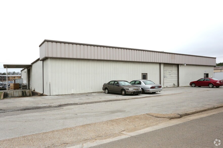 More Photos Of 1009 Putman Dr NW, Huntsville Warehouse For Lease