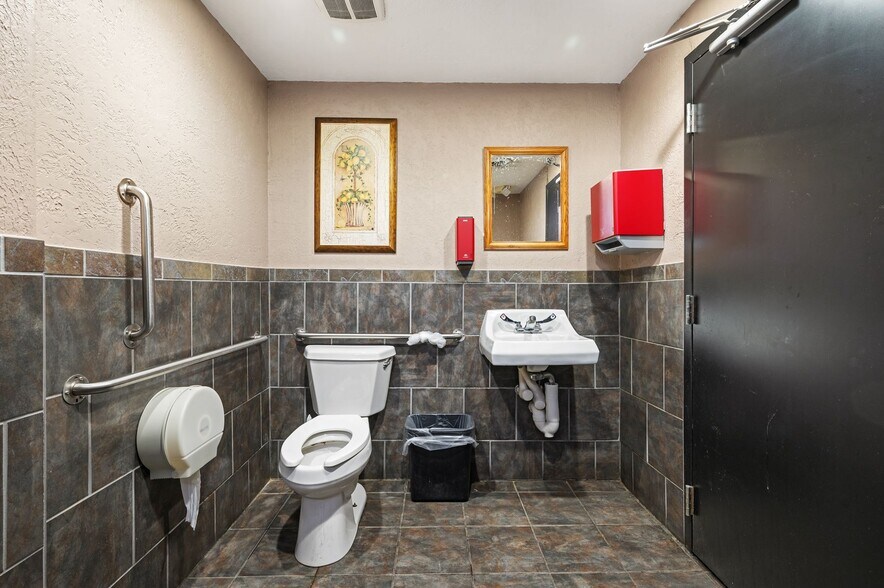 More Photos Of 169 W Main St, Monongahela Storefront Retail Residential For Sale