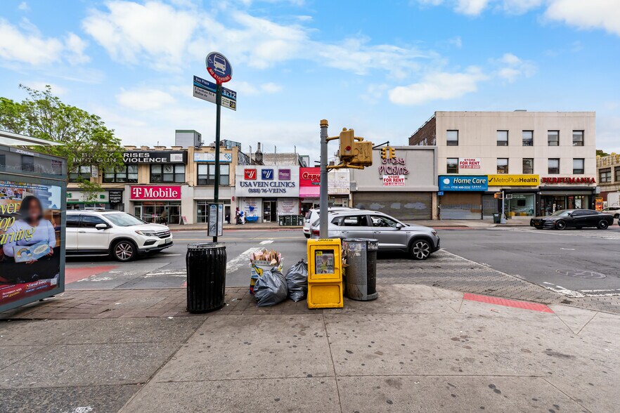 Primary Photo Of 1-17 E Fordham Rd, Bronx Storefront For Lease