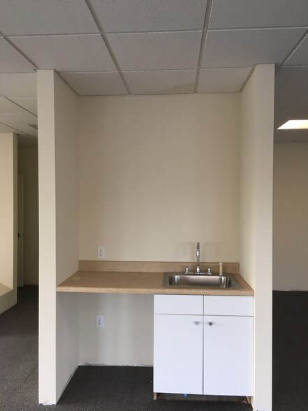 More Photos Of 69 Montauk Hwy, Copiague Loft Creative Space For Lease