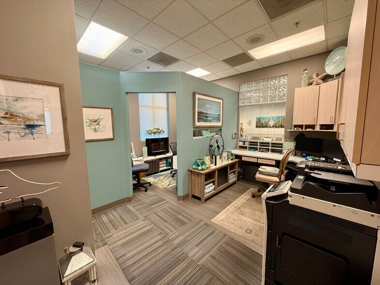 More Photos Of 1725 Western Ave, Findlay Medical For Sale