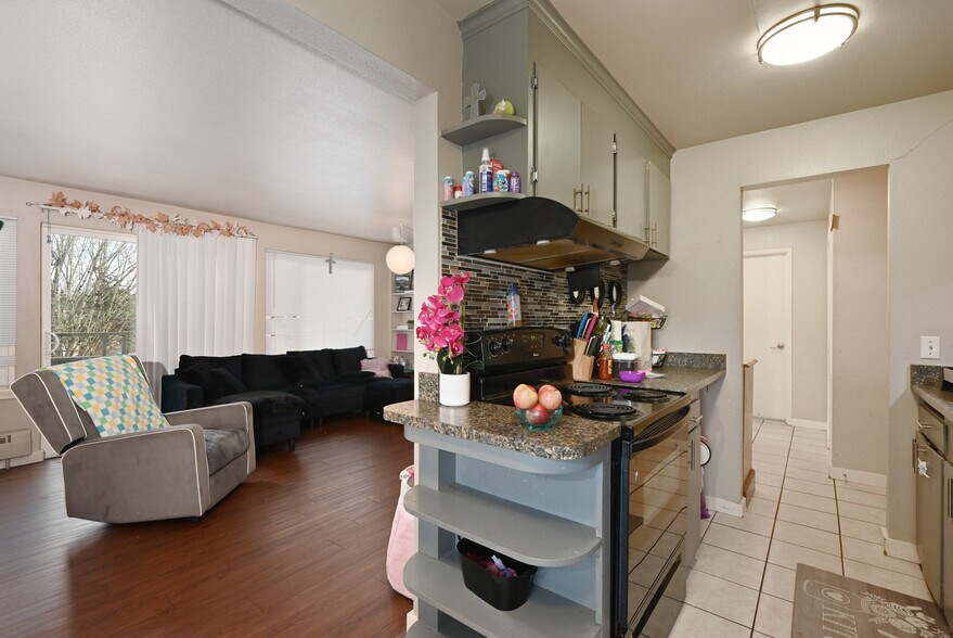 More Photos Of 8630 Rainier Ave S, Seattle Multifamily For Sale