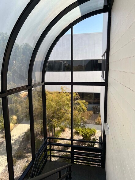 More Photos Of 6089 Bristol Pky, Culver City Loft Creative Space For Lease
