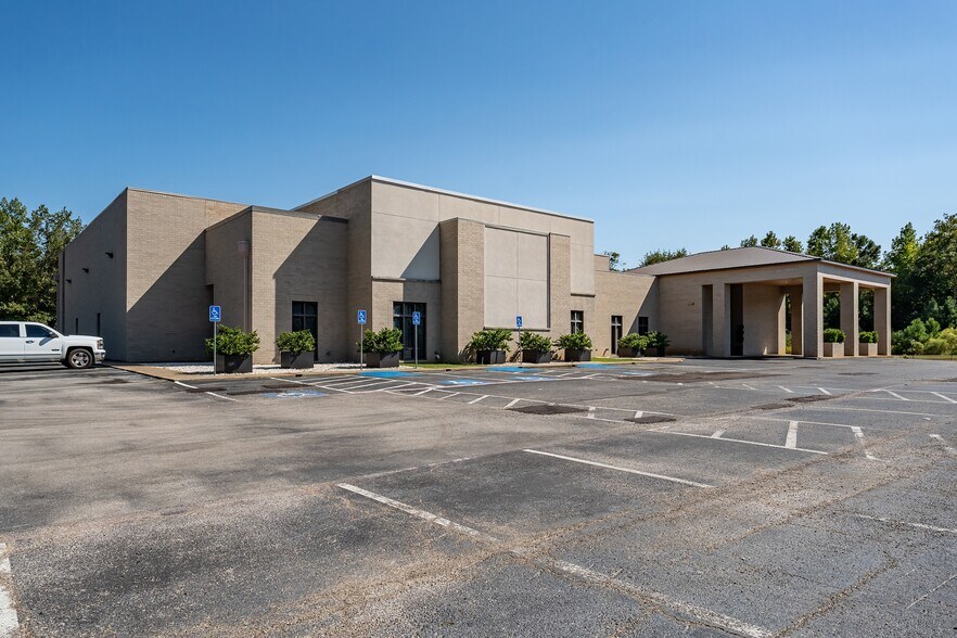 More Photos Of 3700 Judson Rd, Longview Restaurant For Sale