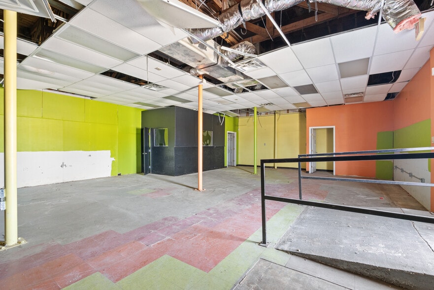 More Photos Of 620 Old Robstown Rd, Corpus Christi General Retail For Sale