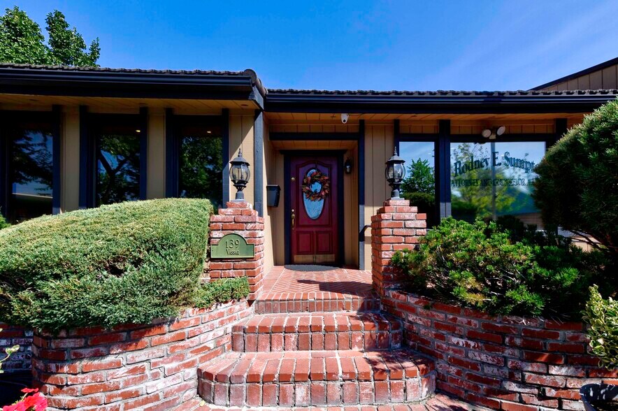 More Photos Of 139 Vassar St, Reno Medical For Lease