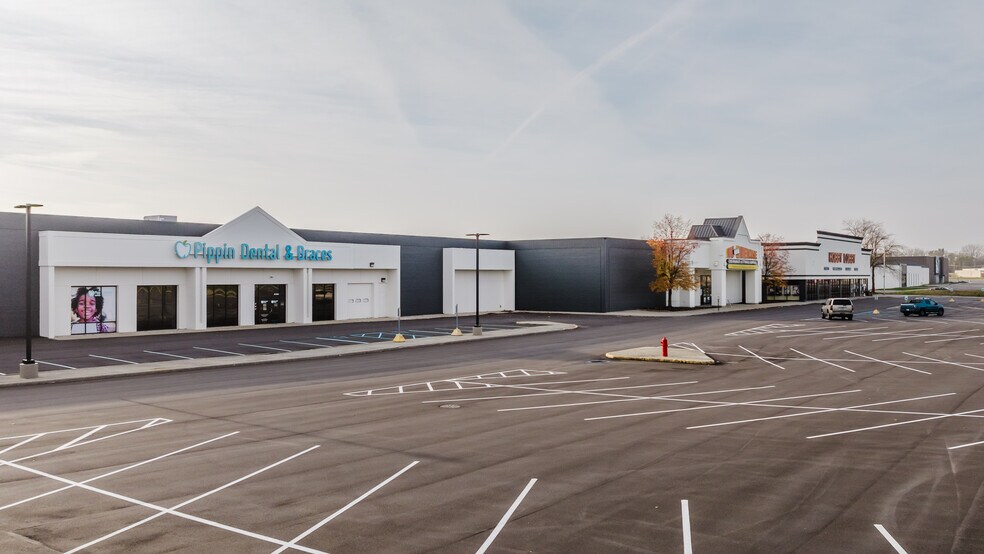 More Photos Of 3701 S Main St, Elkhart Warehouse For Lease