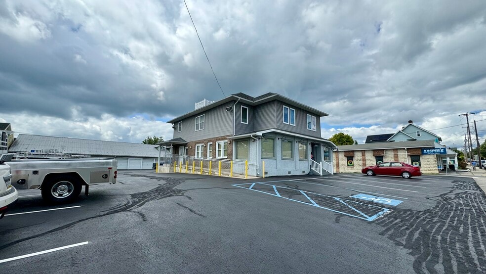 More Photos Of 550 S Main St, Nazareth General Retail For Sale