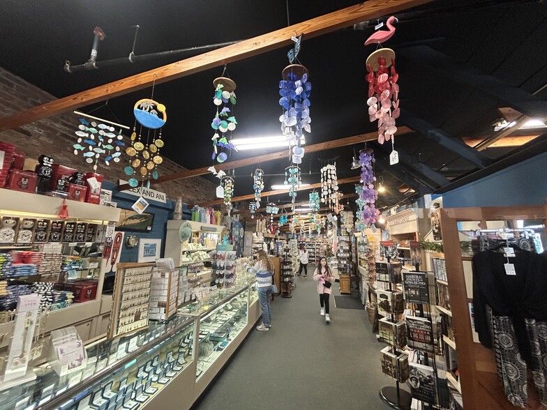 More Photos Of 134 Main St, Port Jefferson Restaurant For Sale