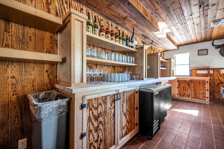 More Photos Of 658 Lebec Rd, Lebec Restaurant For Sale