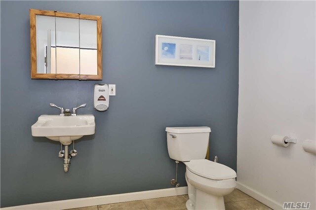 More Photos Of 1812-1814 Merrick Rd, Merrick Office For Sale