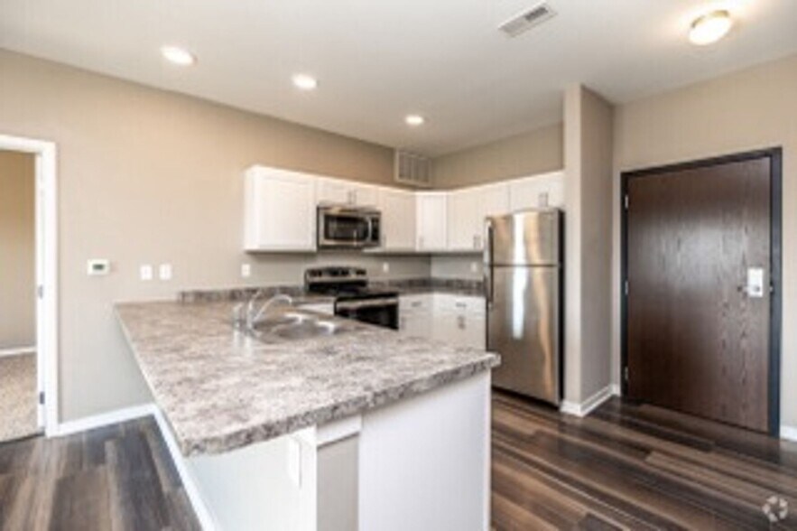 More Photos Of 320 W 3rd St N, Newton Apartments For Sale
