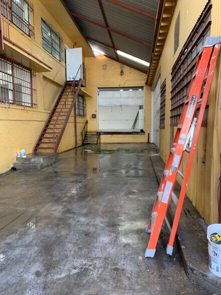 More Photos Of 3436-3442 E 14th St, Los Angeles Manufacturing For Sale