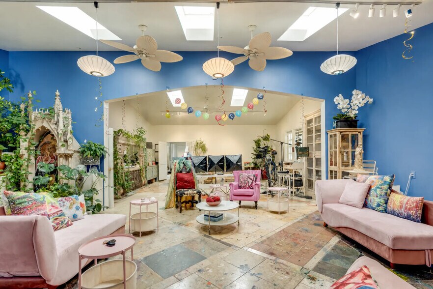 More Photos Of 75 Fremont Dr, Sonoma Storefront Retail Residential For Sale