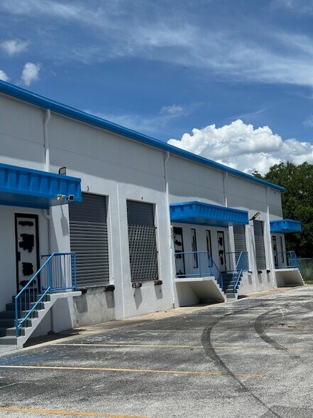 More Photos Of 2213-2221 Forsyth Rd, Orlando Warehouse For Lease