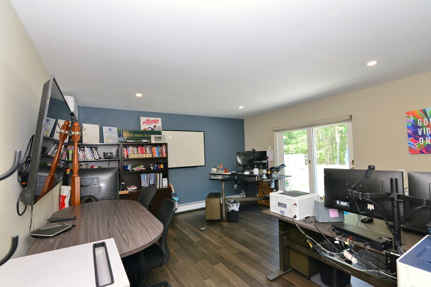 More Photos Of 186 Grove St, Franklin Office For Sale
