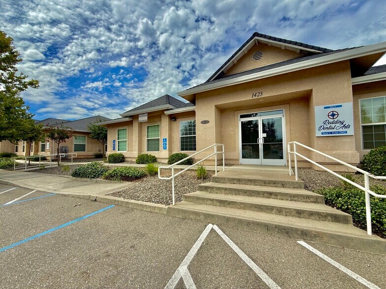 More Photos Of 1425 Victor Ave, Redding Office For Lease