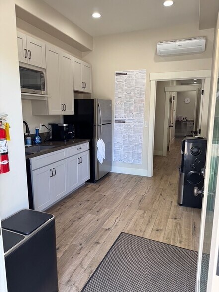 More Photos Of 227 S Halcyon Rd, Arroyo Grande Office Residential For Lease
