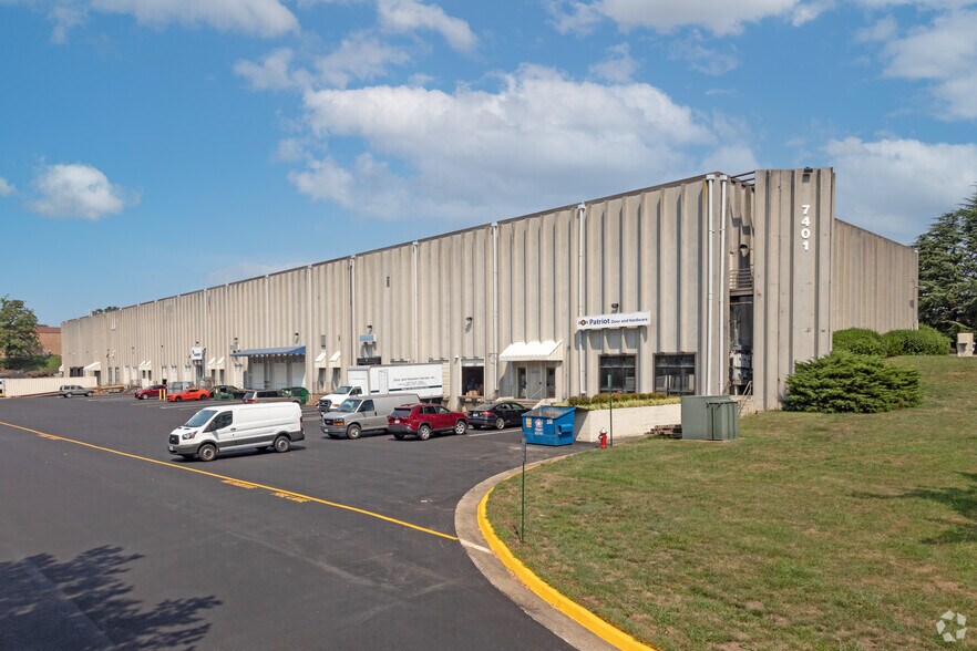 Primary Photo Of 7401 Fullerton Rd, Springfield Warehouse For Lease