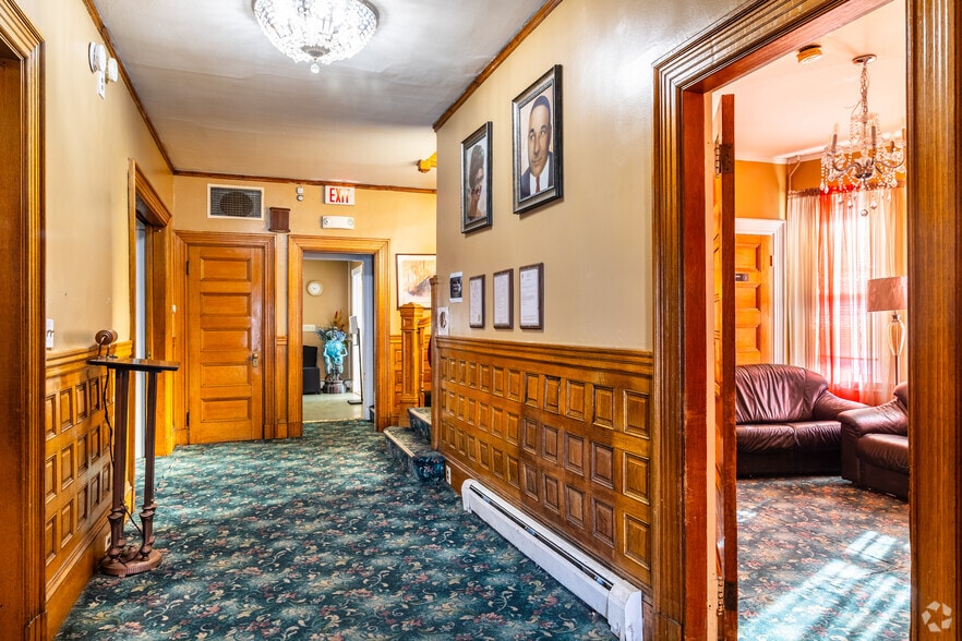 More Photos Of 196-200 Warren St, Roxbury Funeral Home For Sale