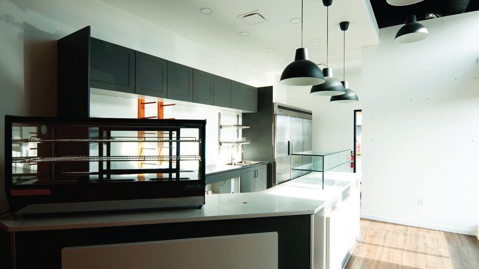 More Photos Of 115 First Ave, Spruce Grove Storefront Retail Office For Lease