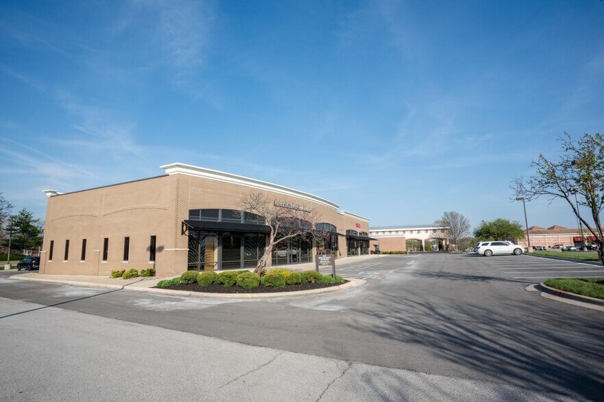 More Photos Of 4907-4917 Town Center Dr, Leawood Freestanding For Lease