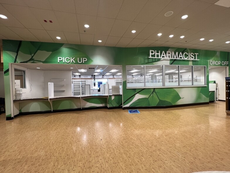 More Photos Of 1458 Mount Pleasant Rd, Chesapeake Freestanding For Lease