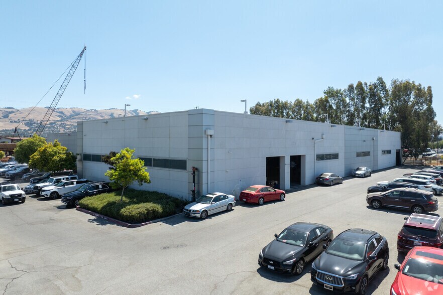 More Photos Of 2198 Tully Rd, San Jose Auto Dealership For Lease