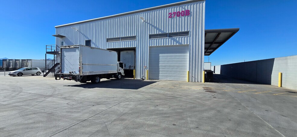 More Photos Of 2700 S 52nd Ave, Phoenix Truck Terminal For Lease