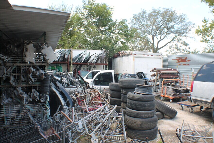 More Photos Of 13104 Cullen Blvd, Houston Land For Sale