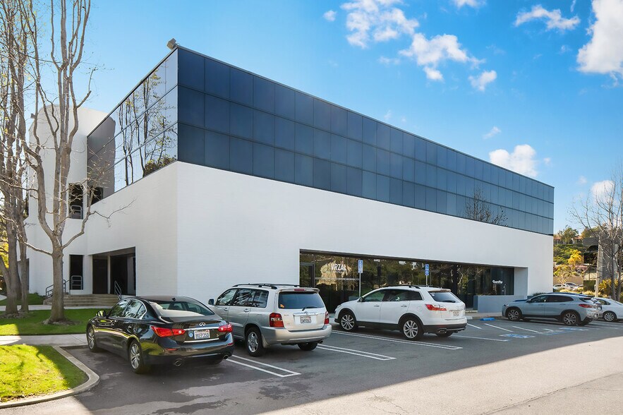 More Photos Of 30012 Ivy Glenn Dr, Laguna Niguel Office For Lease