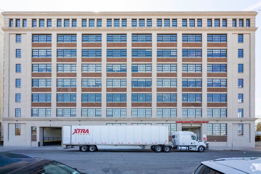 More Photos Of 850 3rd Ave, Brooklyn Warehouse For Lease