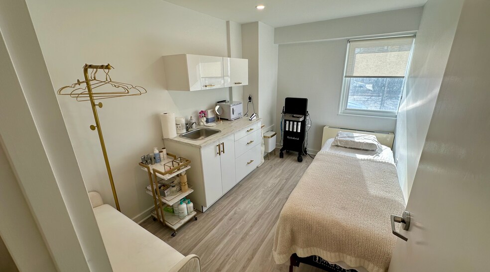 More Photos Of 2185 Lemoine Ave, Fort Lee Apartments For Sale