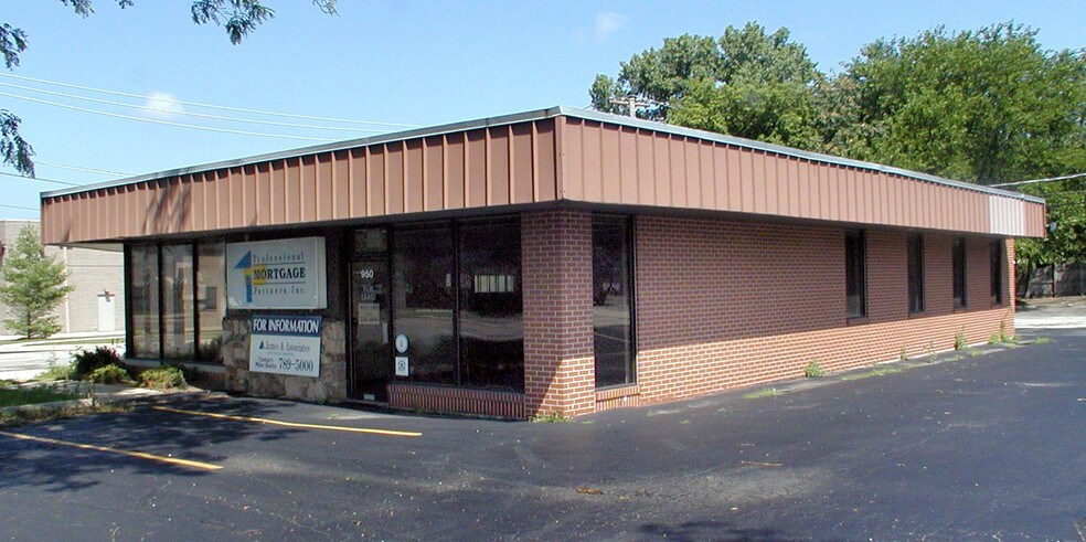 More Photos Of 950 Ogden Ave, Downers Grove General Retail For Sale