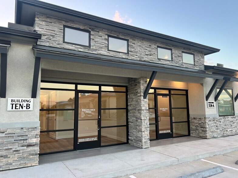 More Photos Of 16702 House Hahl Rd, Cypress Medical For Lease