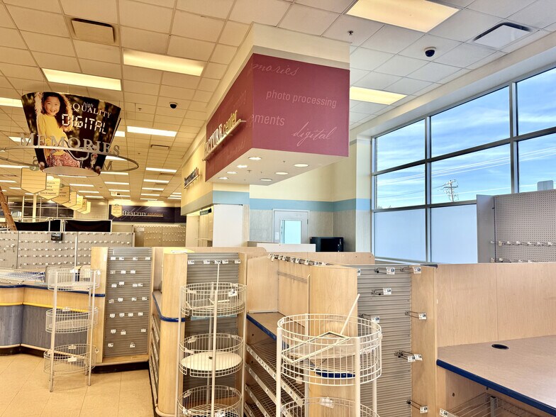 More Photos Of 1301 E State St, Delmar Freestanding For Sale