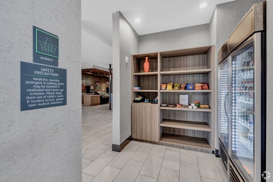 More Photos Of 3539 N Sam Houston Pky, Houston Hotel For Sale