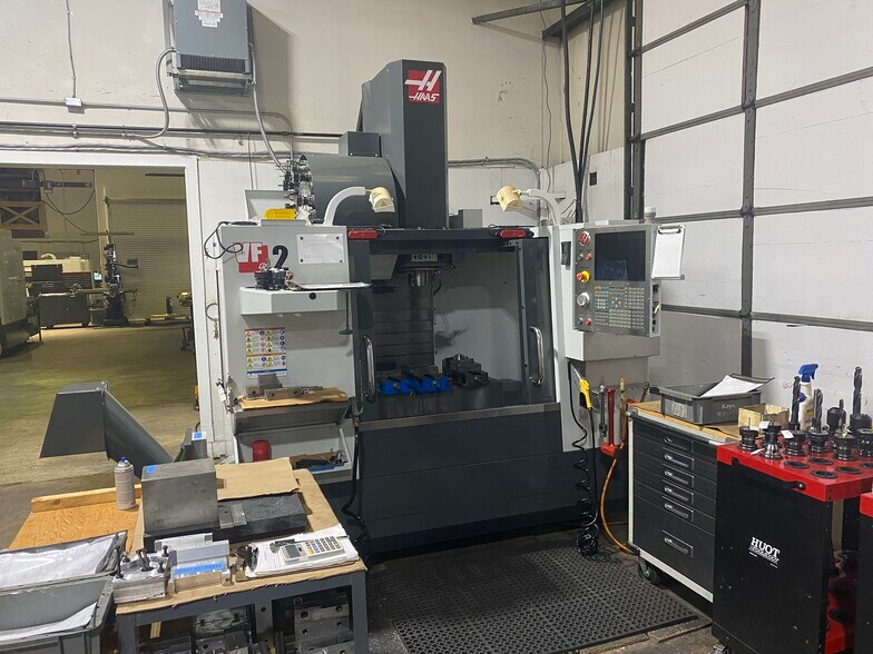 More Photos Of 1033 Cavalier Blvd, Chesapeake Manufacturing For Sale