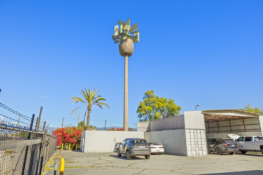 More Photos Of 358 N 6th St, Colton Warehouse For Sale