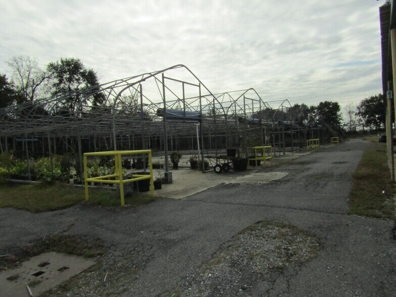 More Photos Of 4806 E Old Spanish Trl, Jeanerette Warehouse For Sale