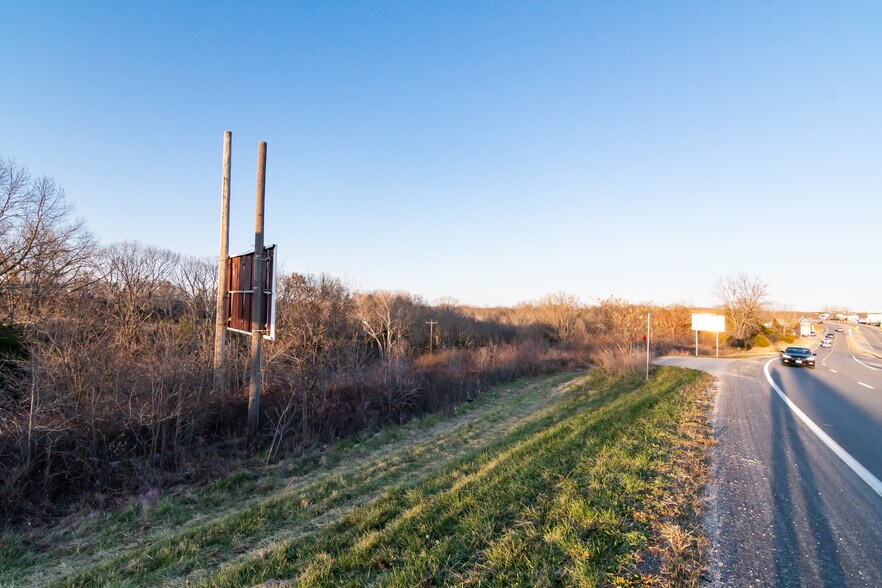 More Photos Of 16503 State Highway 13 Hwy, Branson West Land For Sale