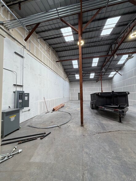 More Photos Of 901-909 Harkins Rd, Salinas Warehouse For Lease
