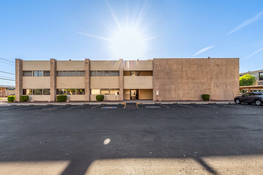 More Photos Of 740 E Highland Ave, Phoenix Medical For Lease